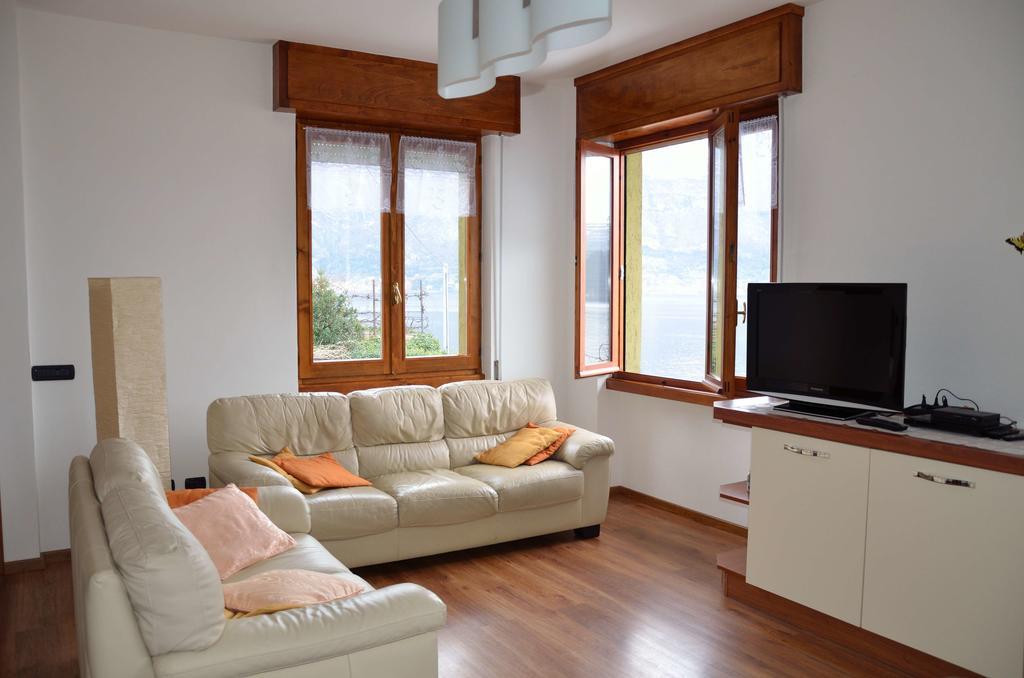 B&B Sosta Sul Lago Lezzeno Dış mekan fotoğraf